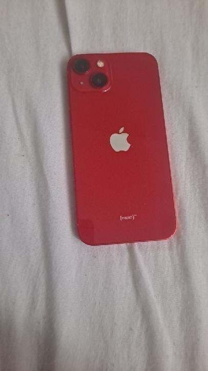 iPhone 13 128 GB czerwony