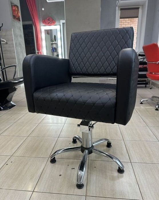 Парикмахерские кресла 5 шт