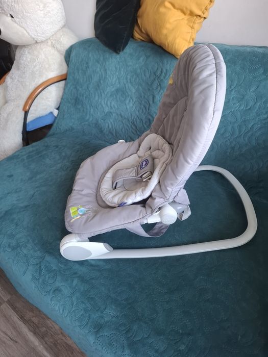 Leżaczek bujaczek firmy Chicco