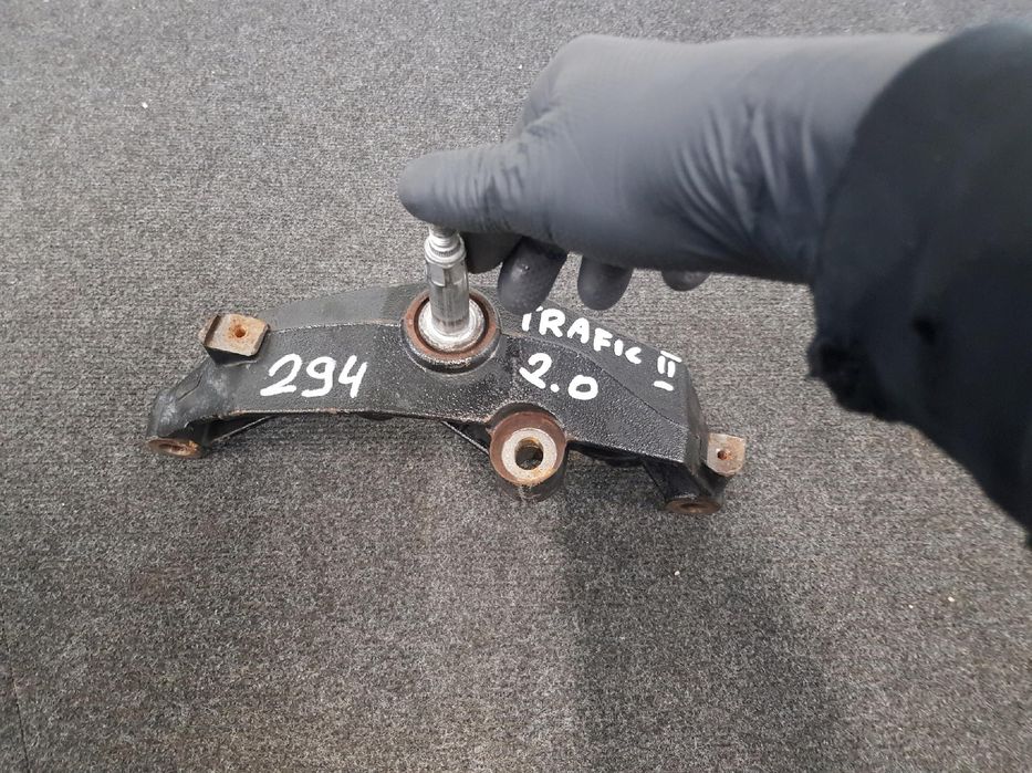 Łapa Wspornik Skrzyni Biegów Trafic Vivaro Primastar 2.0Dci