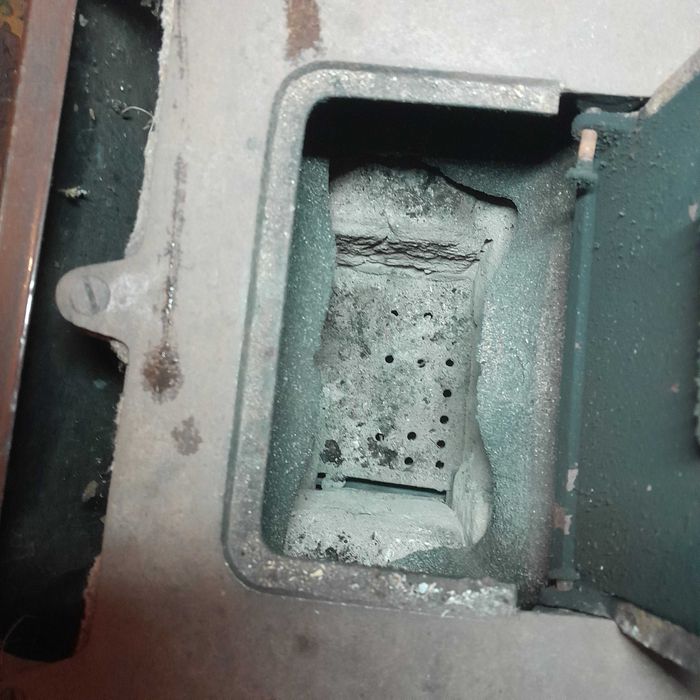 Piec wolnostojący koza