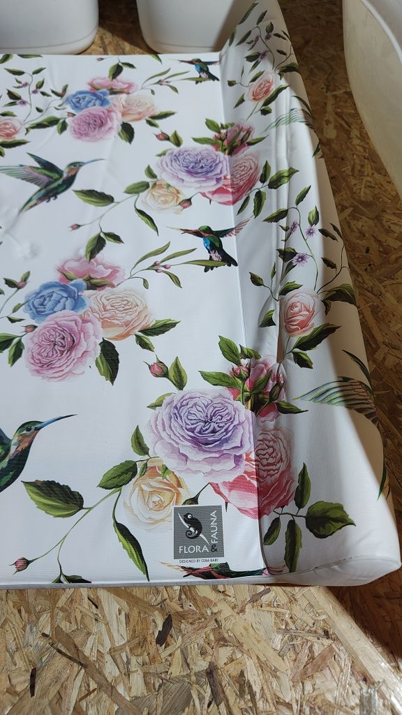 Zestaw Przewijak Flora + wanienka + 2x pojemnik na pieluchy Angelcare