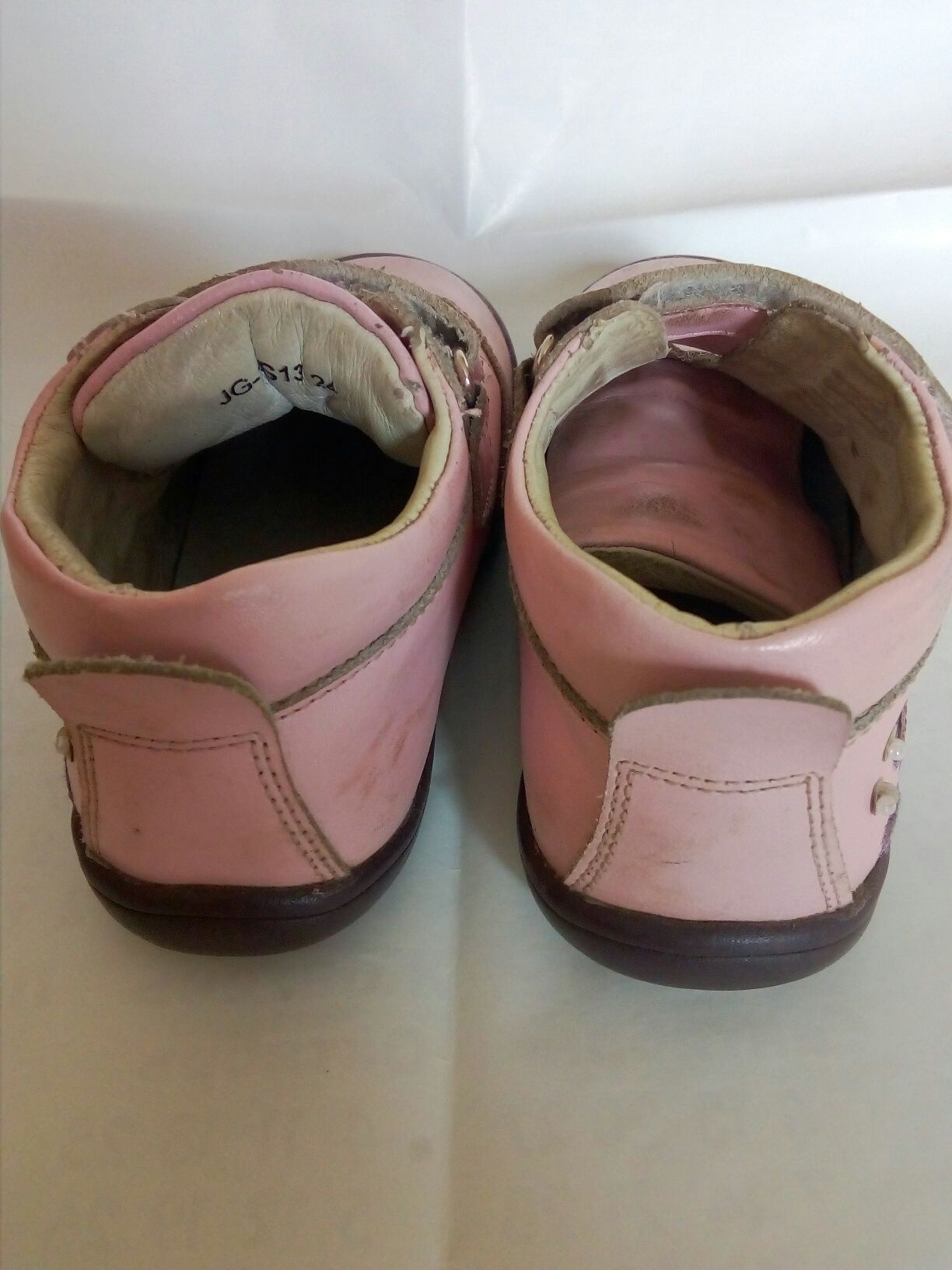 Рожевi черевички з  метеликами розмiр 24