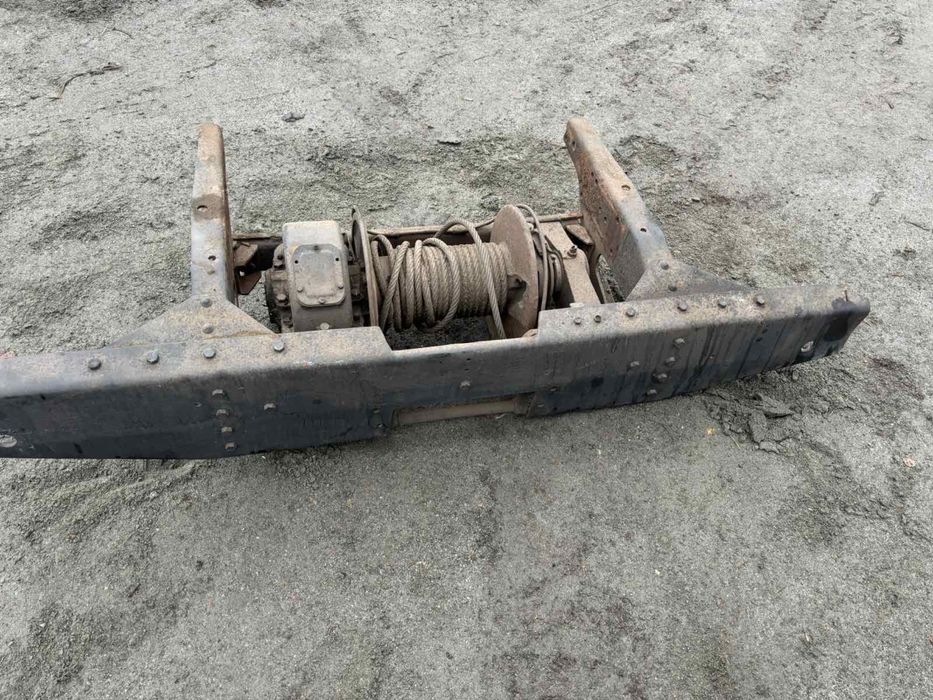 Лебедка ЗИЛ 131 в сборе с бампером