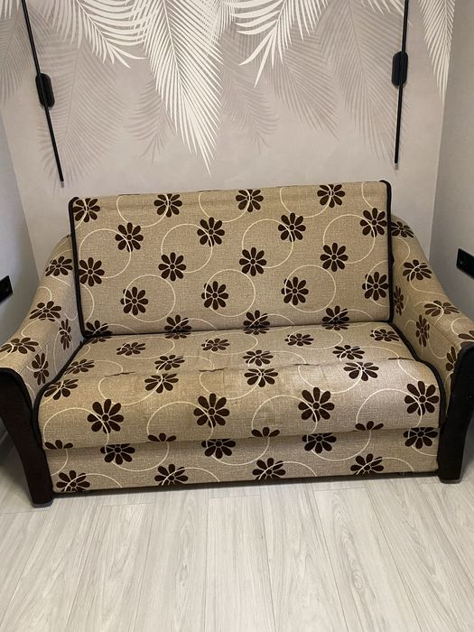 Діван в гарному стані