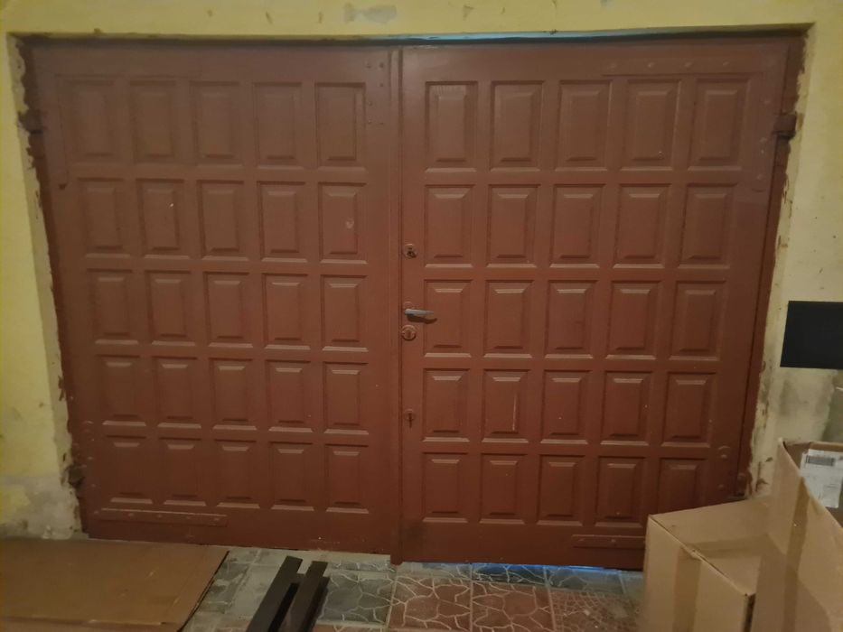 Drzwi garażowe drewniane