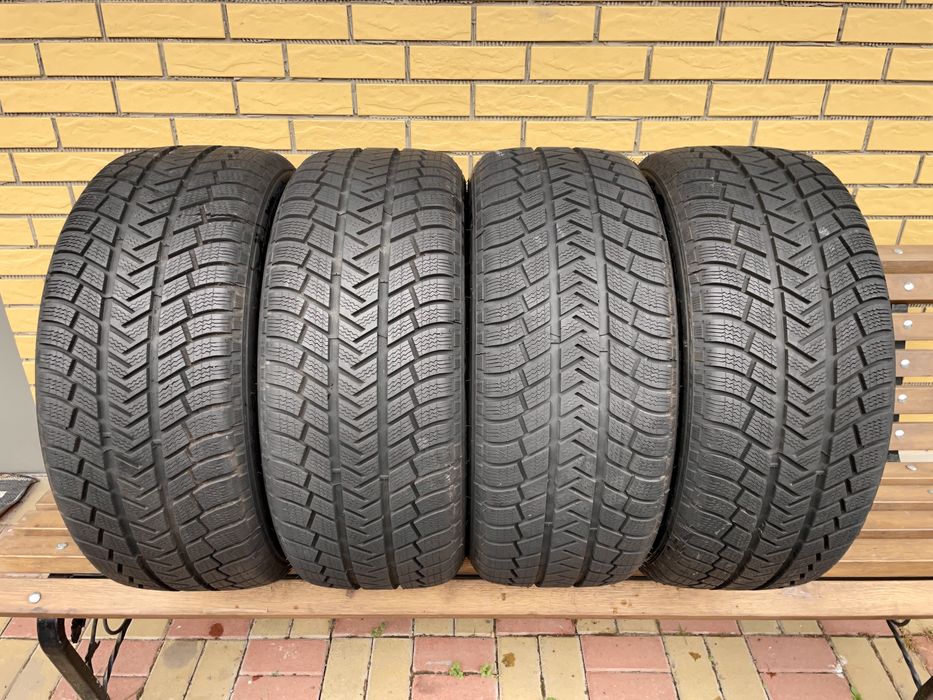 Шини Резина 255.55 R18 Michelin Зима