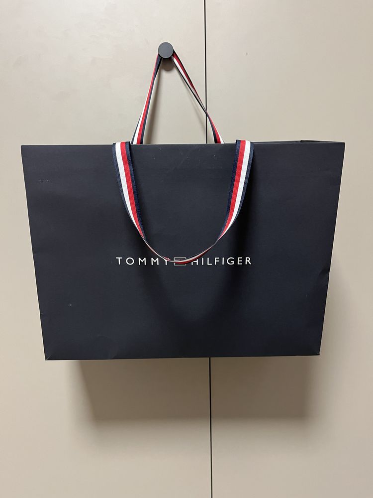 Tommy Hilfiger torba papierowa torebka zakupowa sztywna prezentowa
