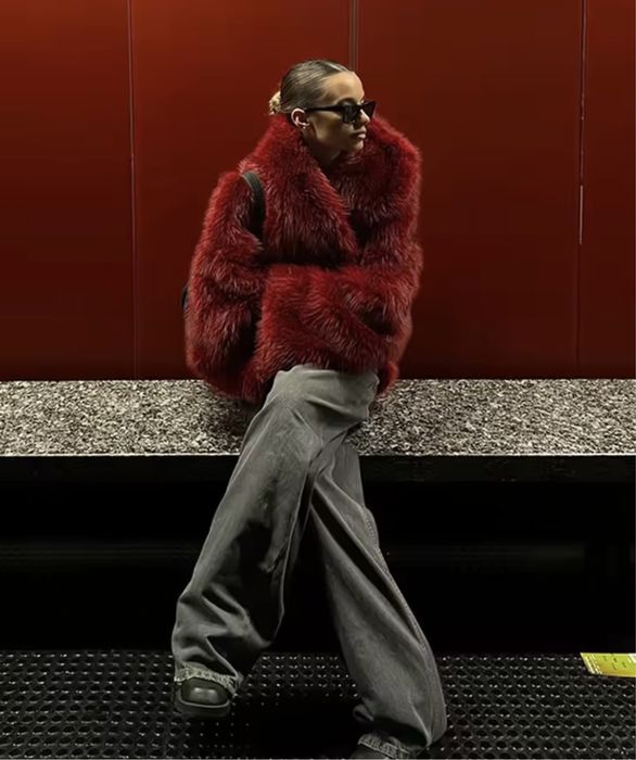 Kontantyo przepiekne futro kaptur cieple lekkie Red xs-L