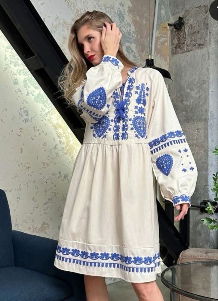 Жіночі вишиті сукні, сукні вишиванки.