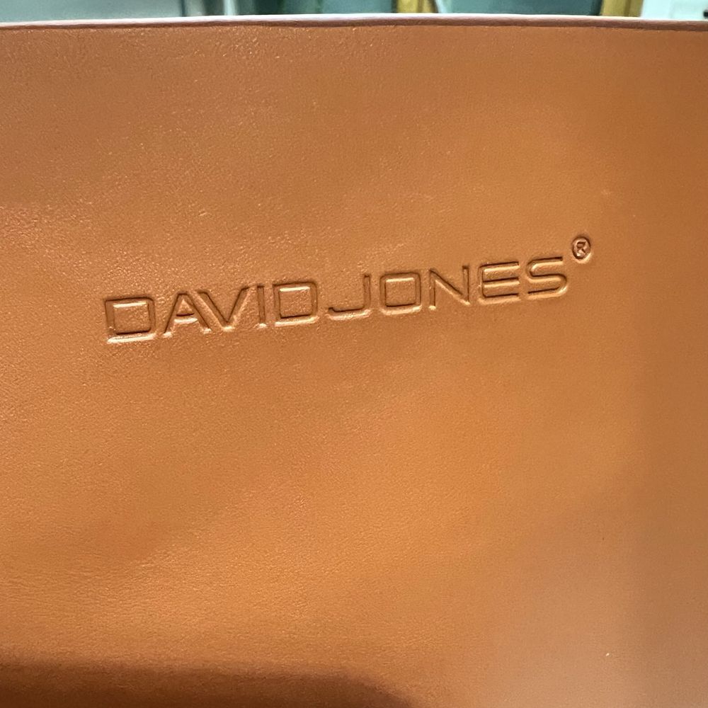 Mala David Jones