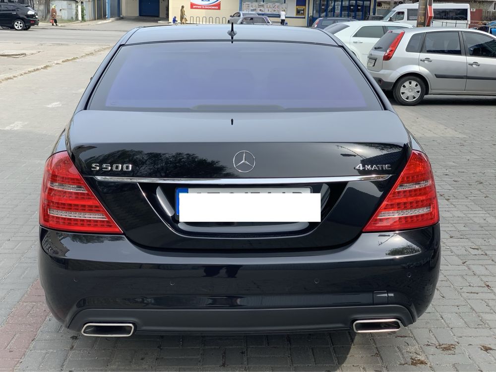 Mercedes S class W221