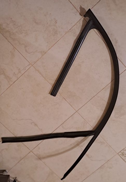 Ущільнювачі до правих бокових дверей Audi Q5