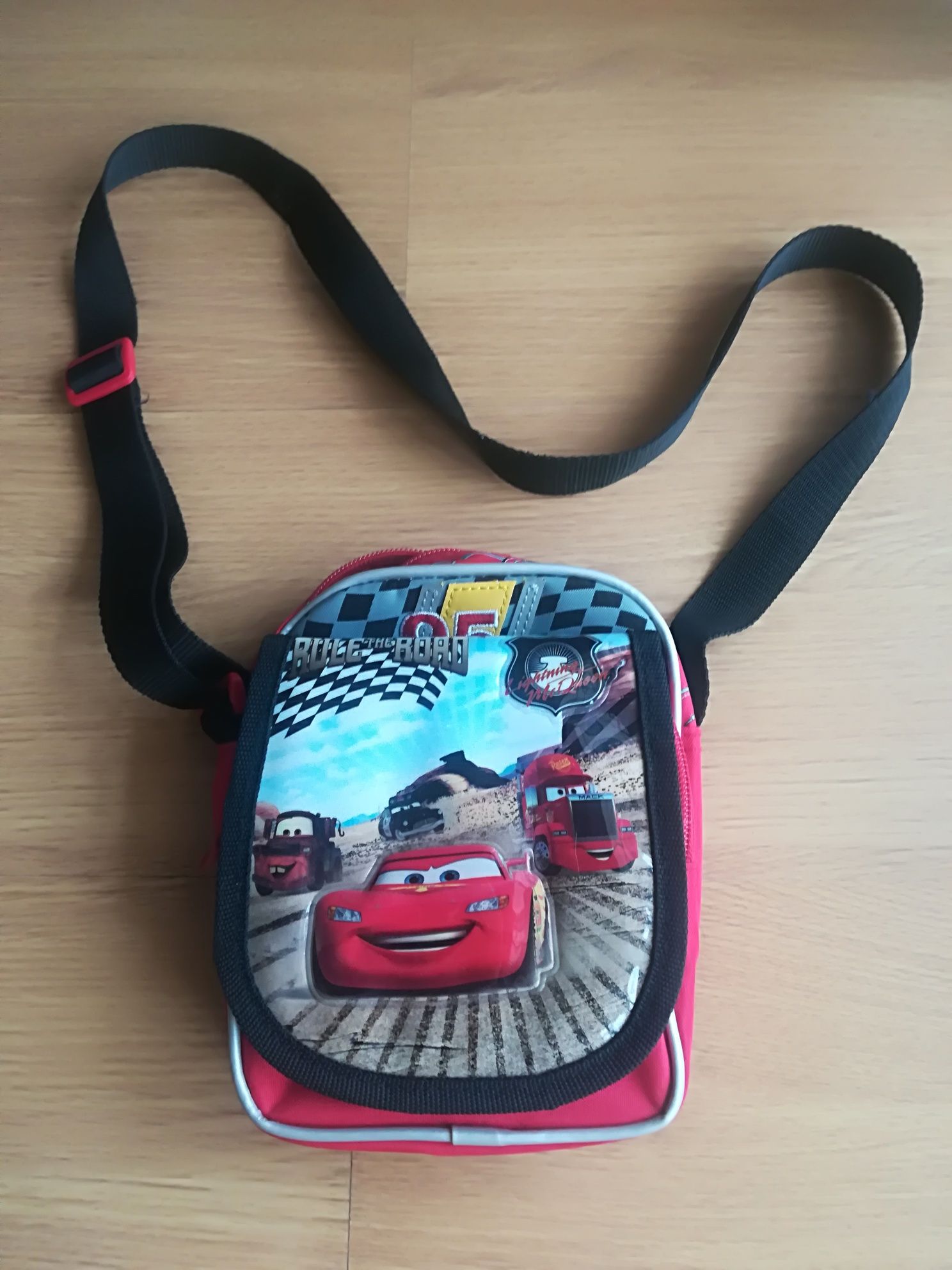 Mala menino tema Cars