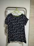 T-shirt damski w gwiazdki