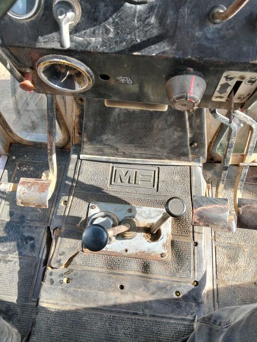 ciągnik Ferguson 575