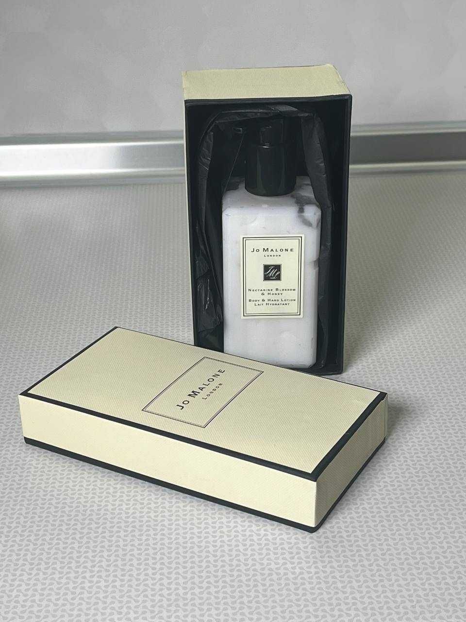 Лосьйон Jo Malone Nectarine Blossom and Honey Body