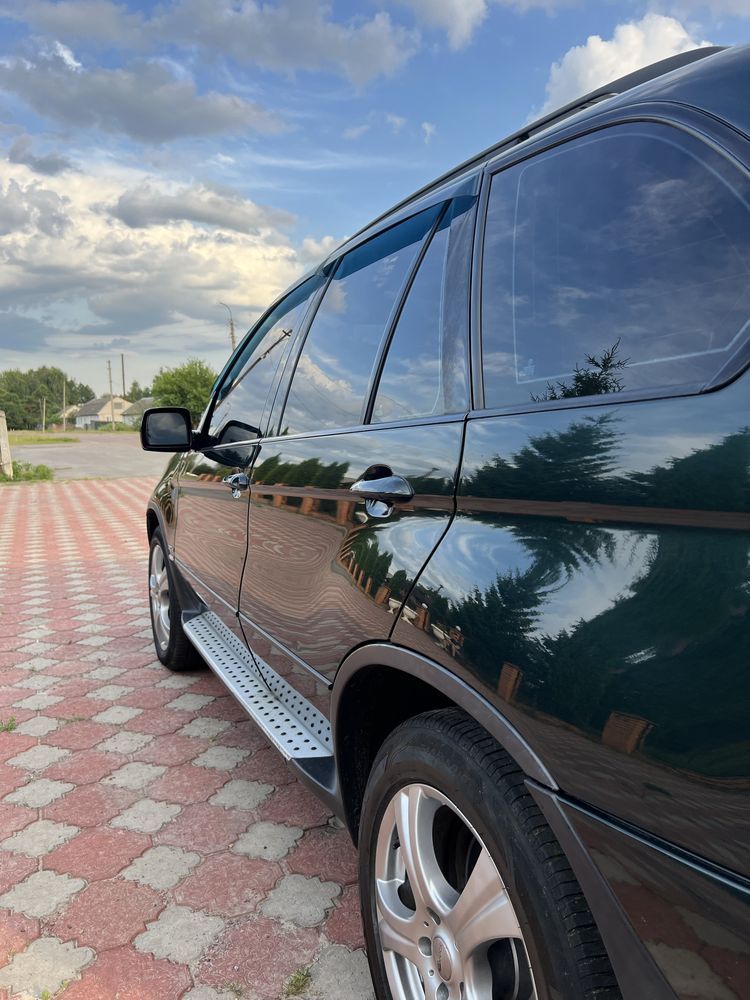Продам бмв х5 е53