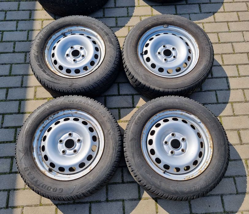 Koła felgi opony zimowe 195/65/15 R15 5x112  VW Audi K34