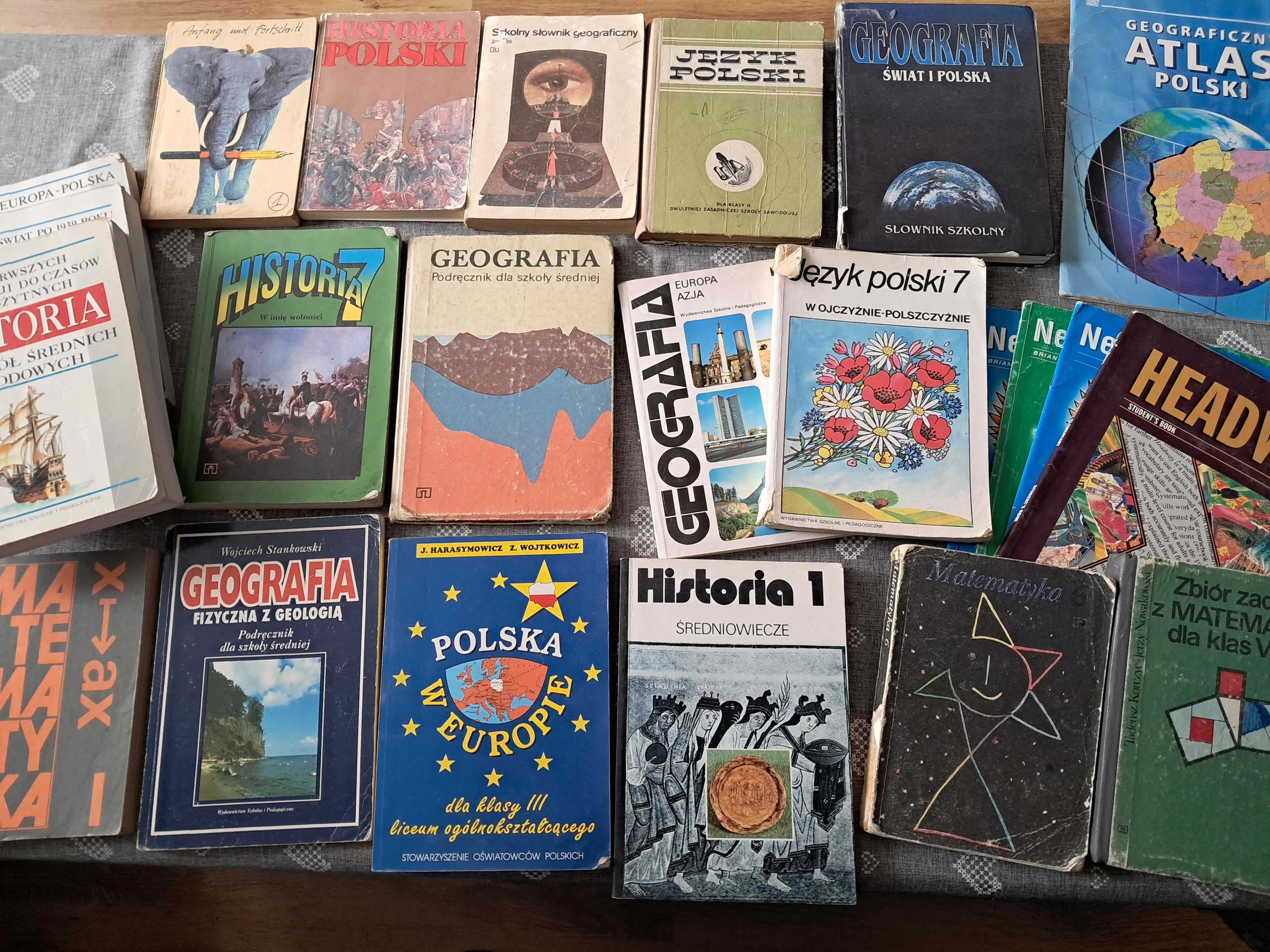 Zestaw podręczników szkoła podst. i liceum Lata 80te i 90te - 20szt.