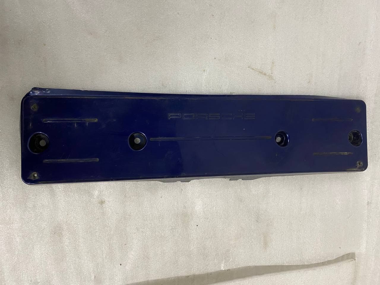 9j1807287eok1 Porsche taycan подіум переднього номера