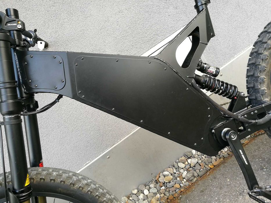 Ebike Samuraj Slim - QS205 - VTC6 - FOC XA3 - DNM - Shimano