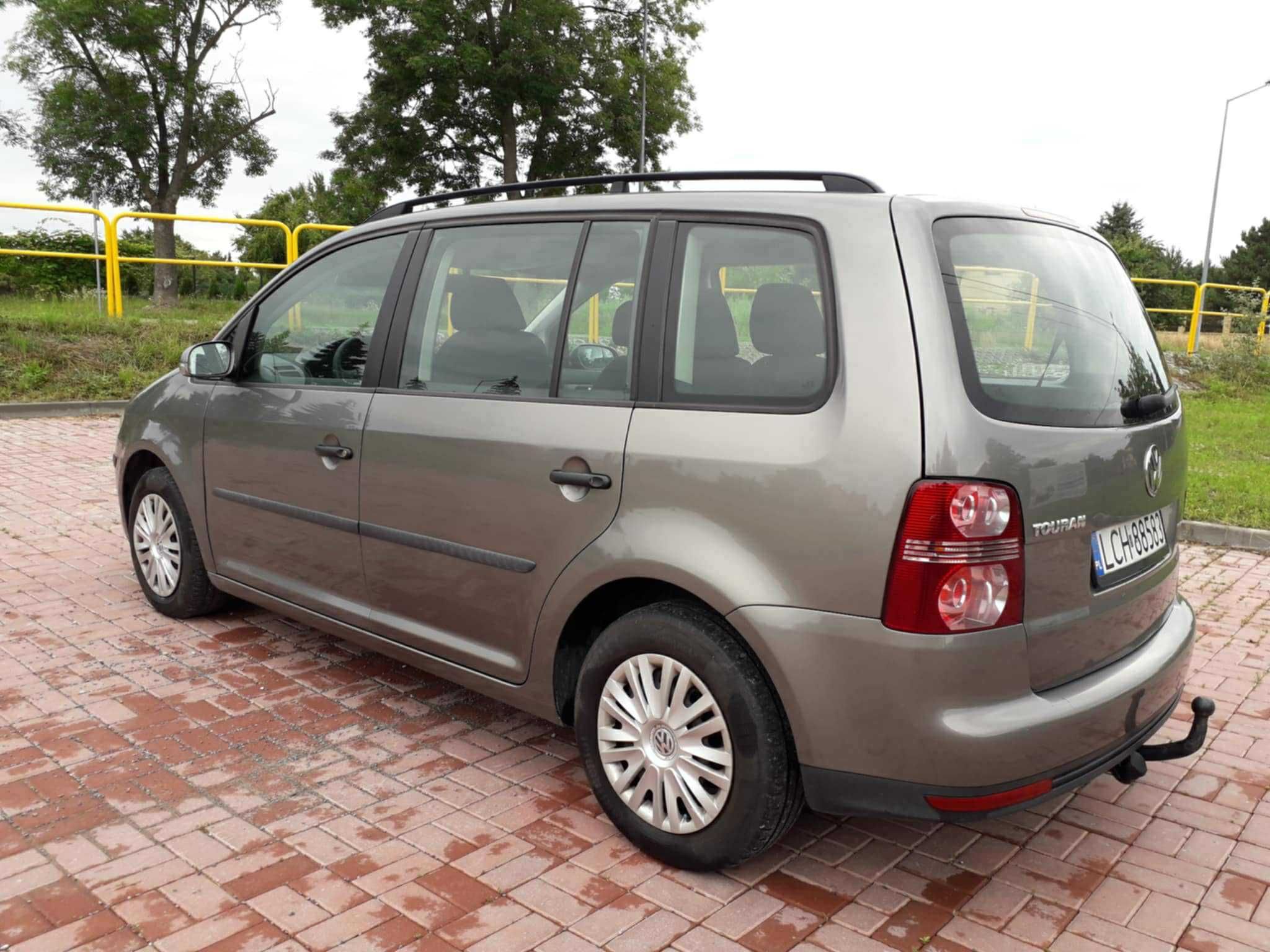 Volkswagen Touran 1.6 MPI 102KM