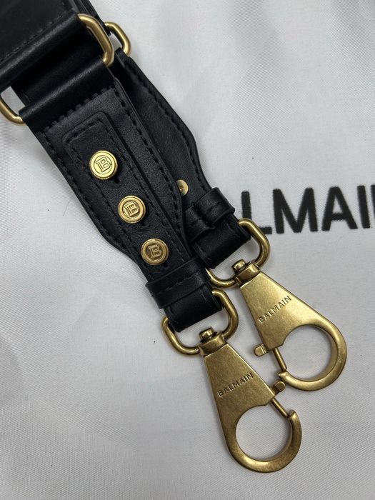 Сумочка в стилі Balmain