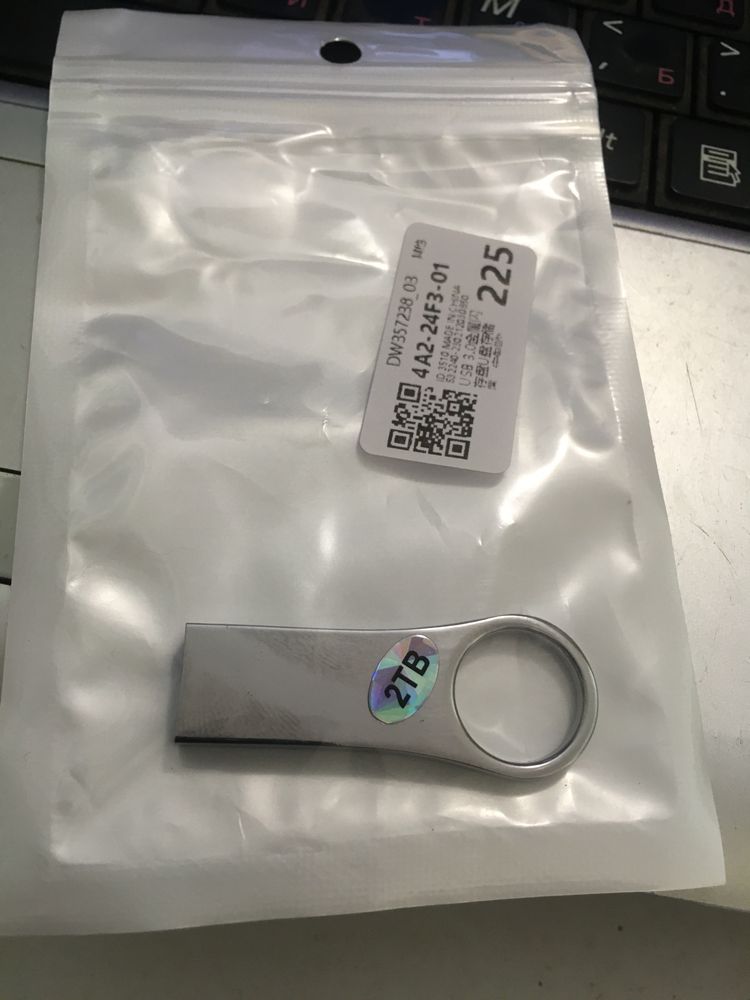 Продам флешку usb 256GB та 2Tb