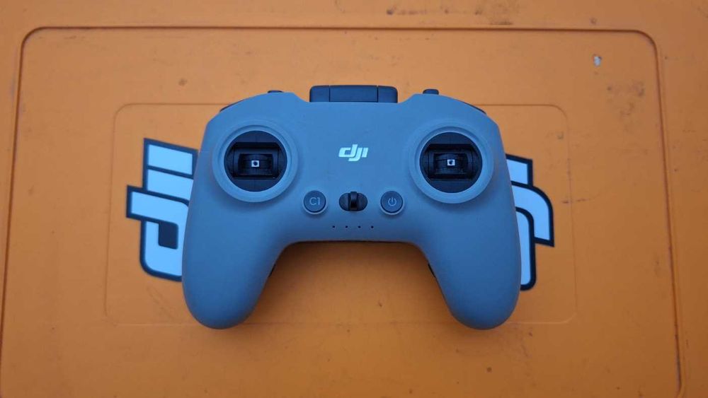 Zestaw DJI FPV | Aparatura | Gogle | 3 baterie