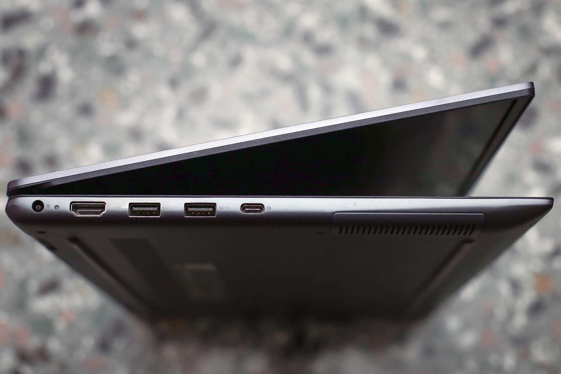 Ігровий Dell Vostro 5590 15.6" i7-10510U/16Gb/512GB/MX250/FHD IPS