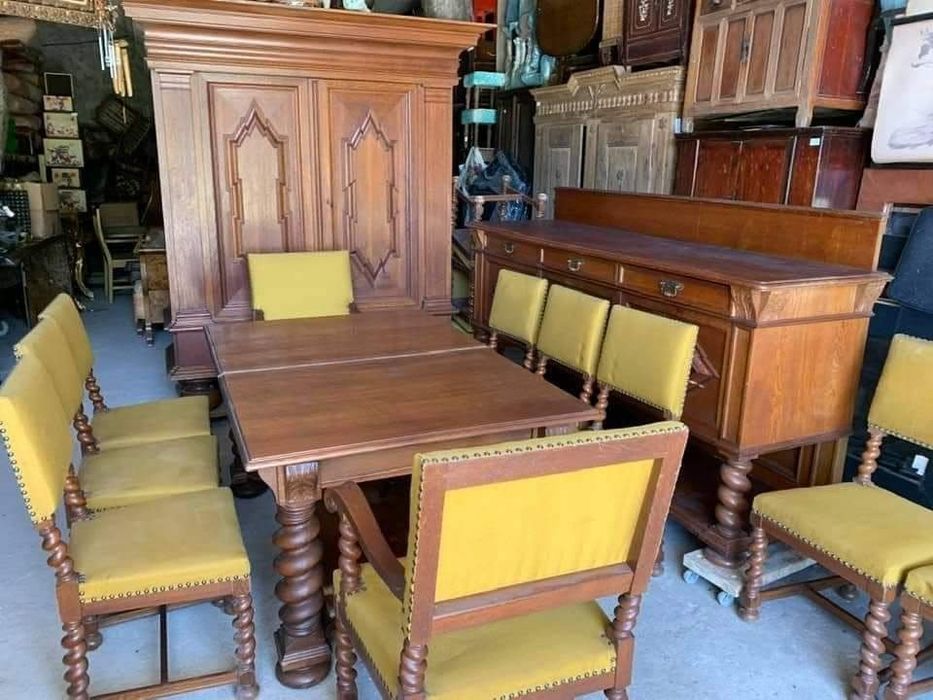 Móvel de sala em carvalho