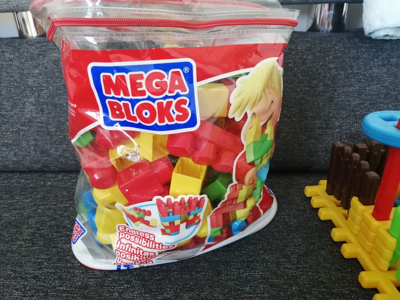 Klocki mega bloks i marionex wafle farma