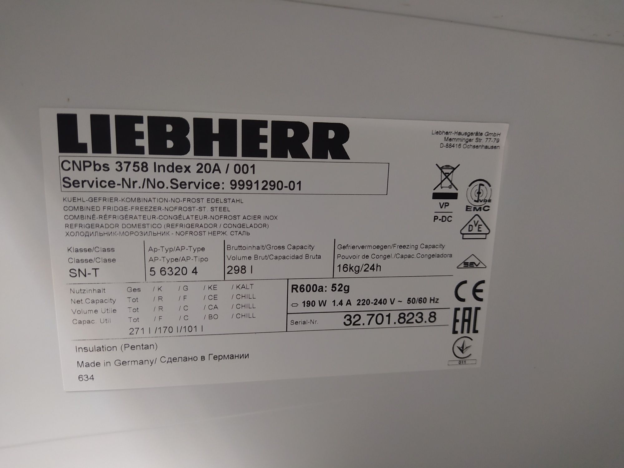 Двокамерний холодильник Liebherr CNP 3758