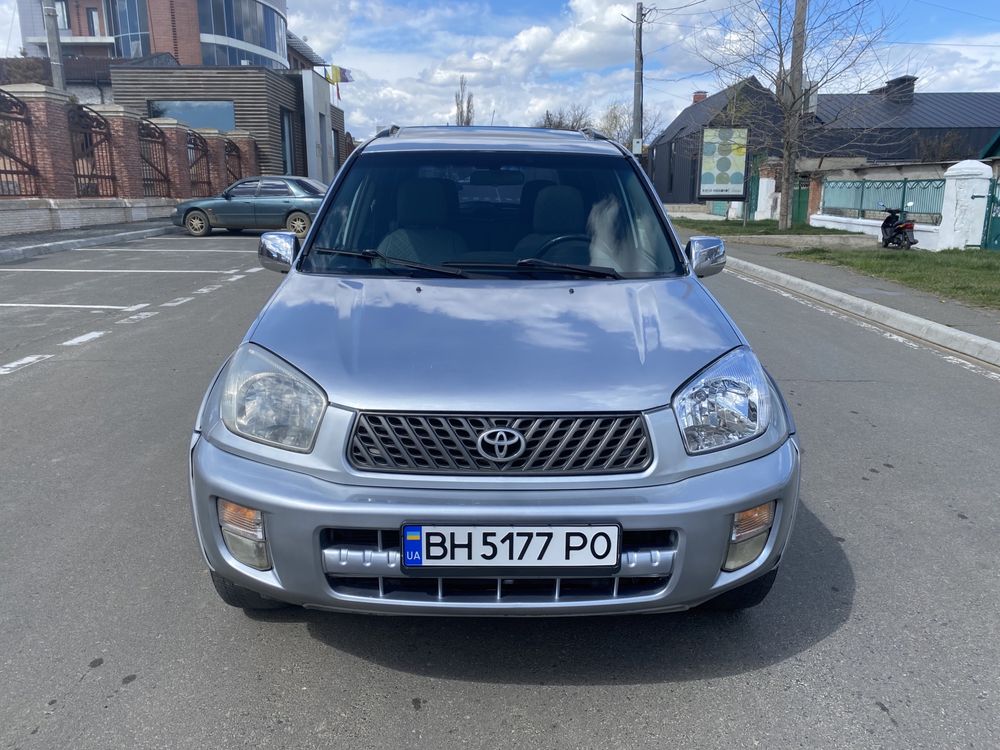 Продам Toyota Rav4