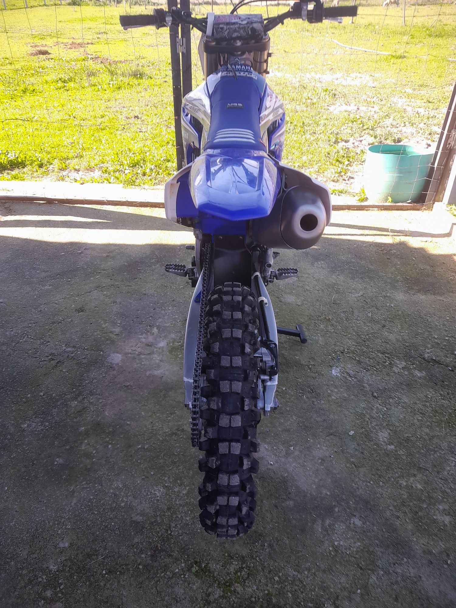 Vendo Yamanha YZ450F