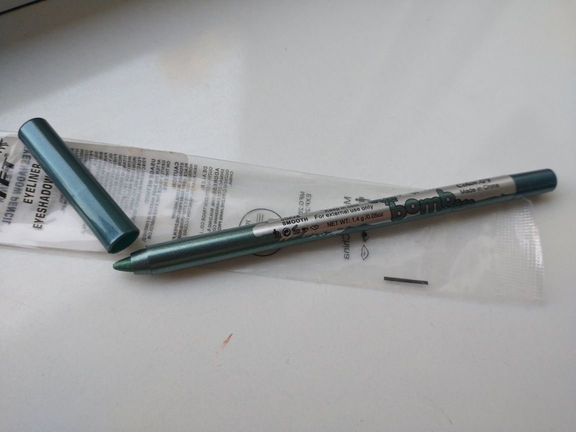 Cień do powiek w kredce eyeliner pencil TFT 09