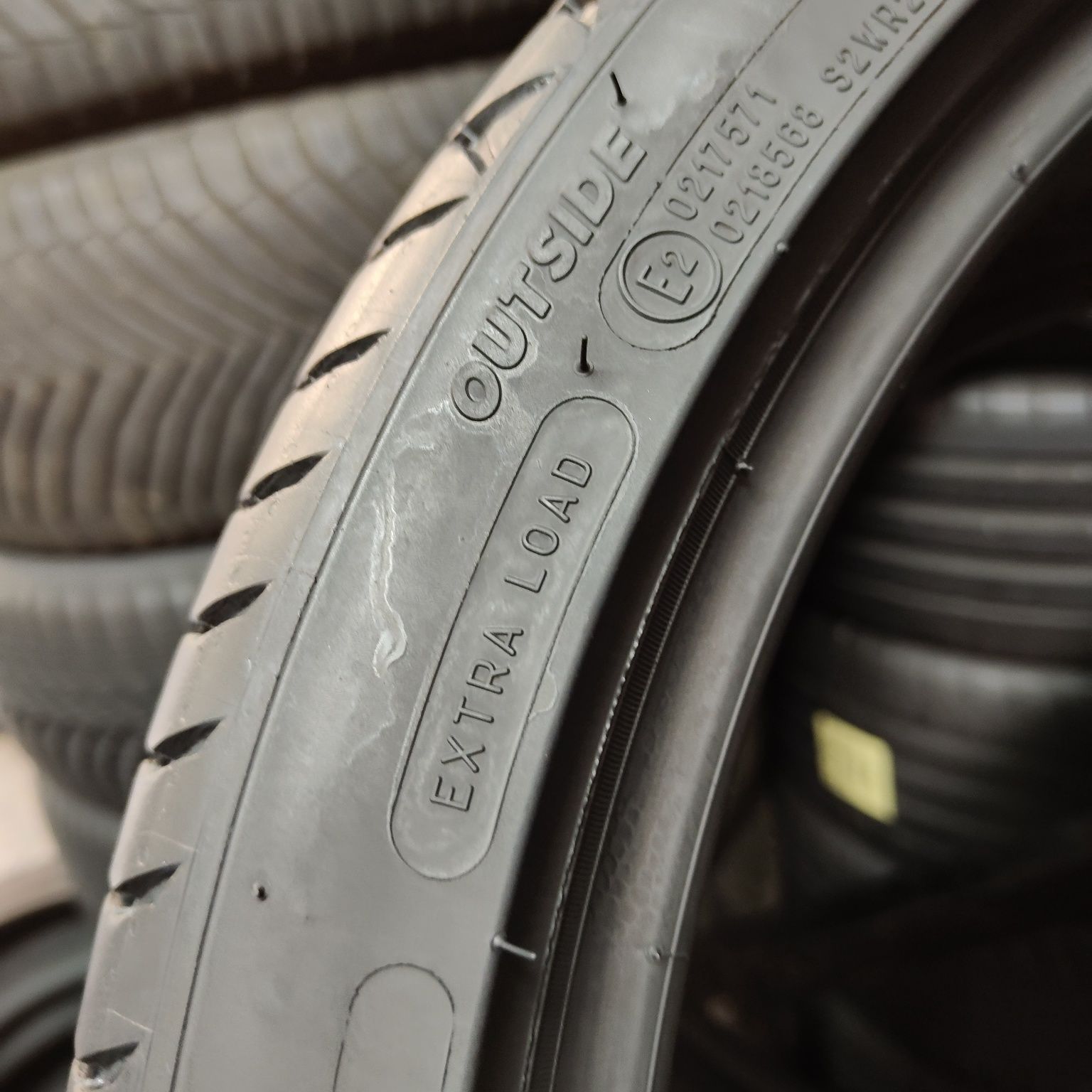 225/40/18 XL Sprzedam parę opon letnich Michelin