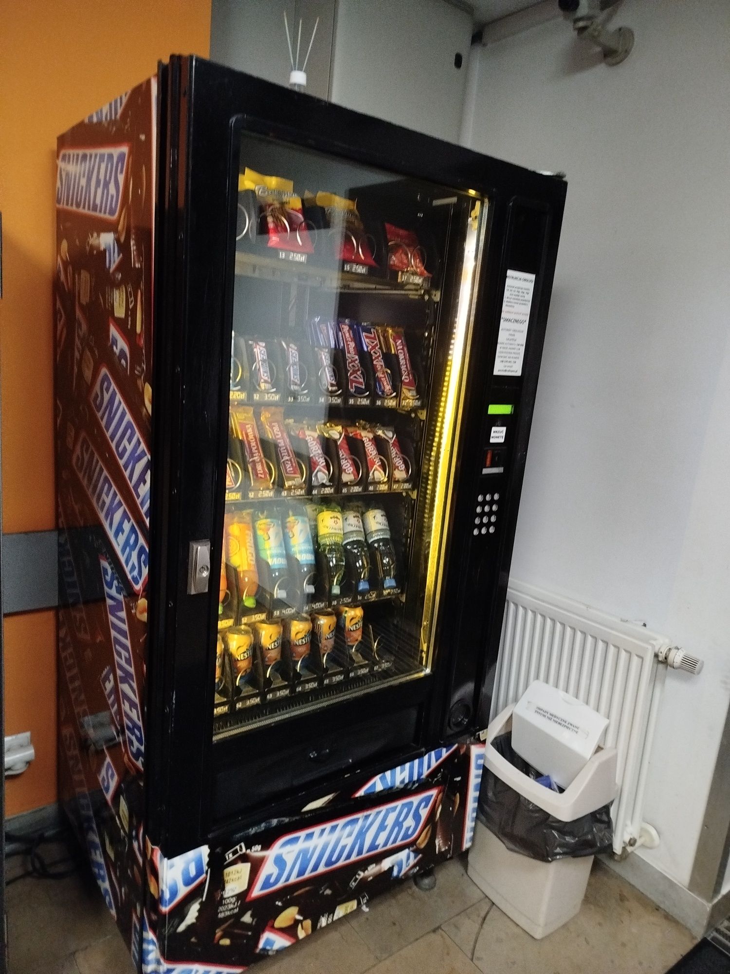 Automat Necta Spring 850, vending