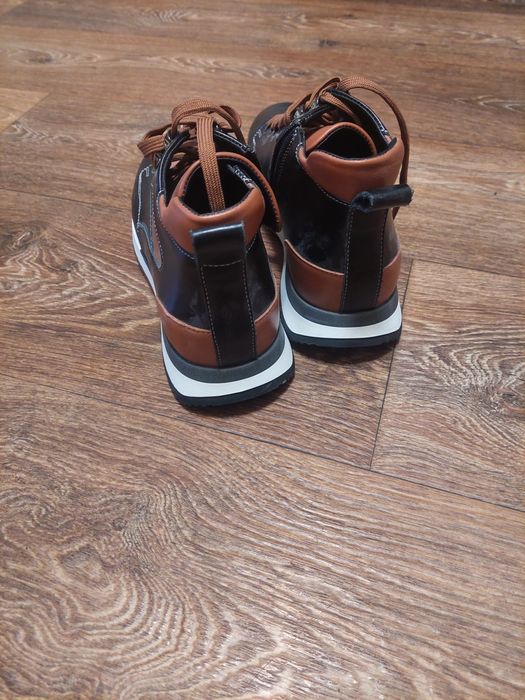 Чоловіче нове ортопедичне взуття