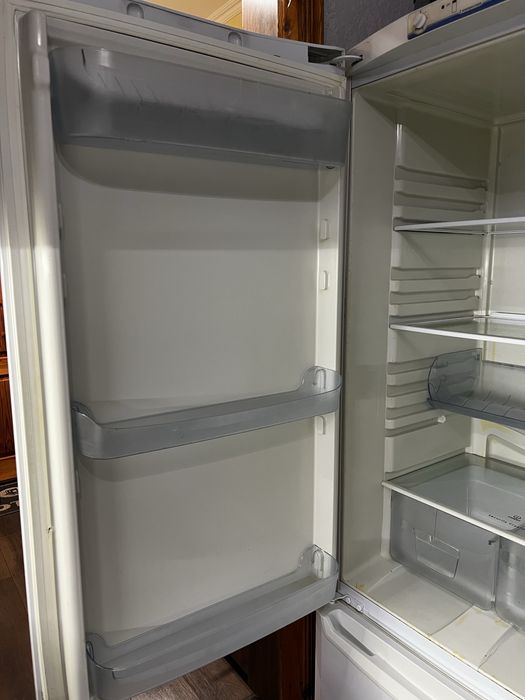 Холодильник indesit б/у