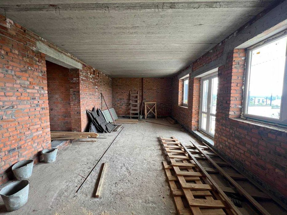 Продаж 2 поверхового будинку/ділянкою на 7 соток, 140 кв. м, 5 кімнат