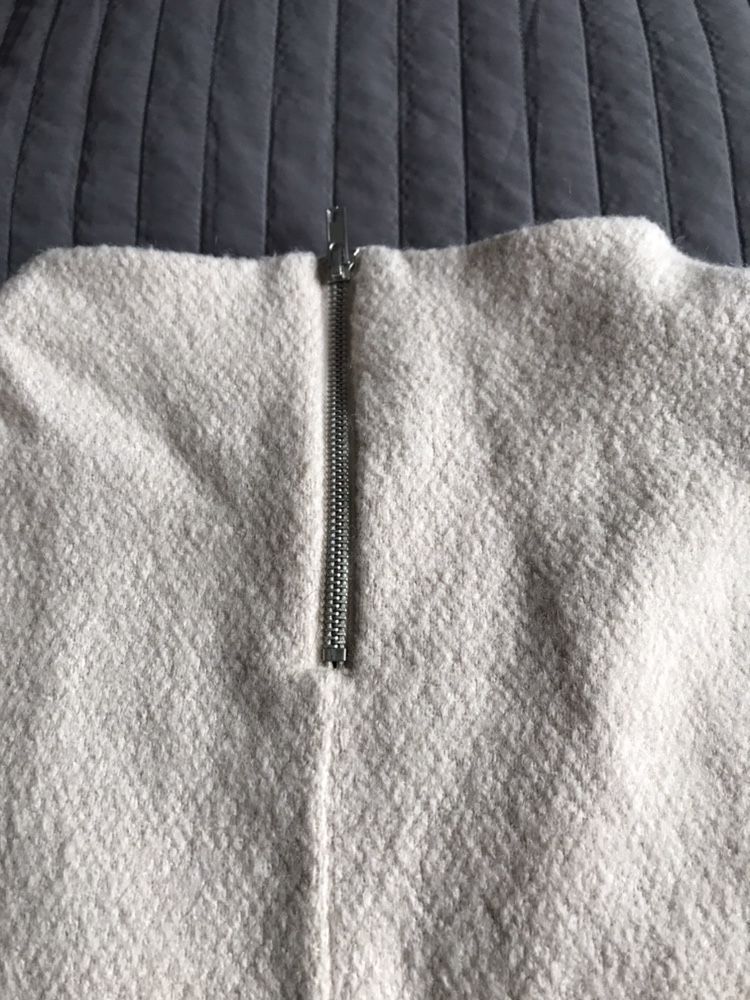 Stylowy sweterek Reserved
