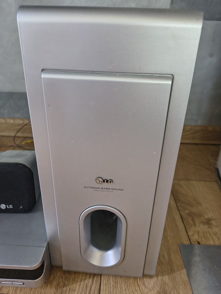 Odtwarzacz DVD radio LG 3 głośniki