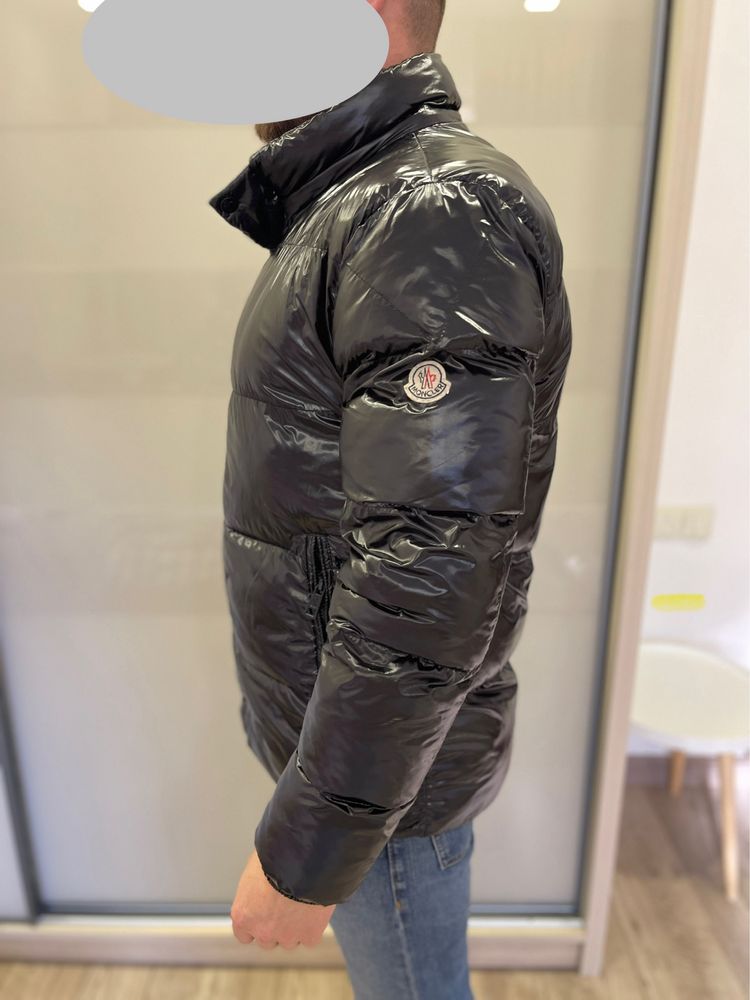 Зимова чоловіча куртка Moncler розмір м