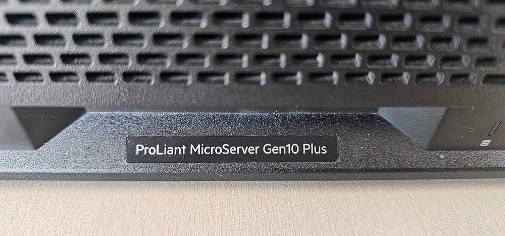 HPE MicroServer Gen10 Plus c/ 4× SSD 480GB