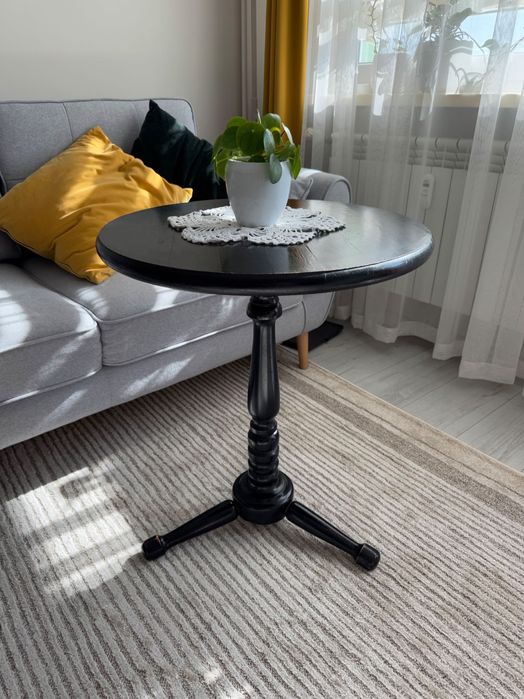 Stolik drewniany okrągły vintage czarny solidny PRL