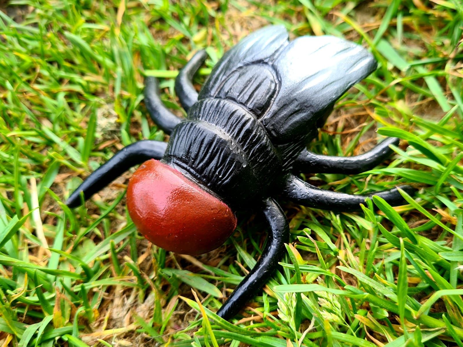 Nowa zabawka realistyczna mucha gigant - zabawki