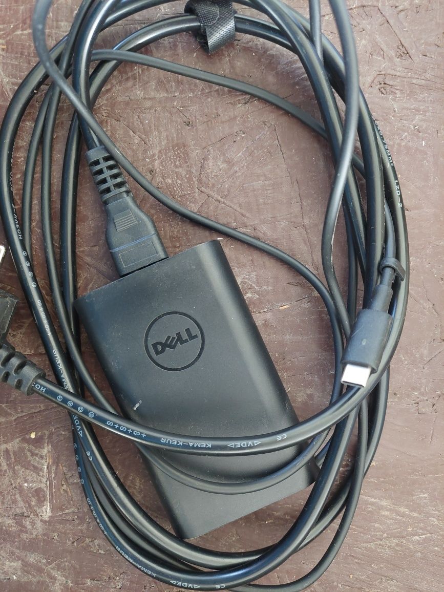 Ноутбук-планшет DELL 3в1 12,5FHD, I5 7300/8/128 + оригінальне зарядне