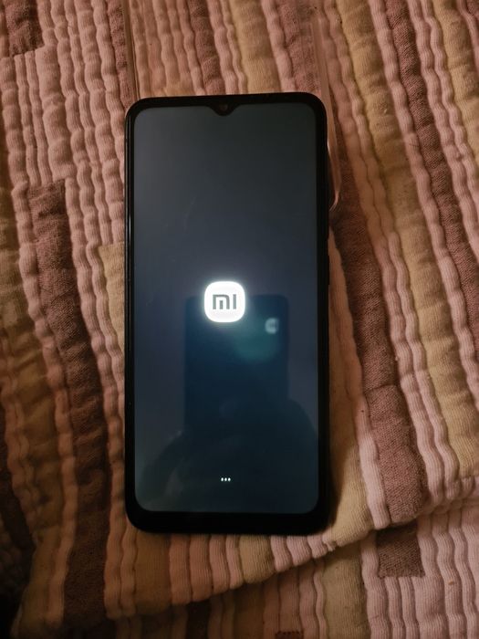 Tenho para venda ou possivel troca este telemovel redmi A 2
